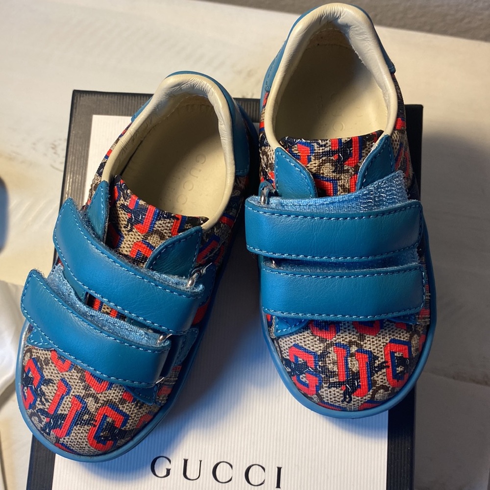 Gucci Toddler Shoes - Picture 2 of 11
